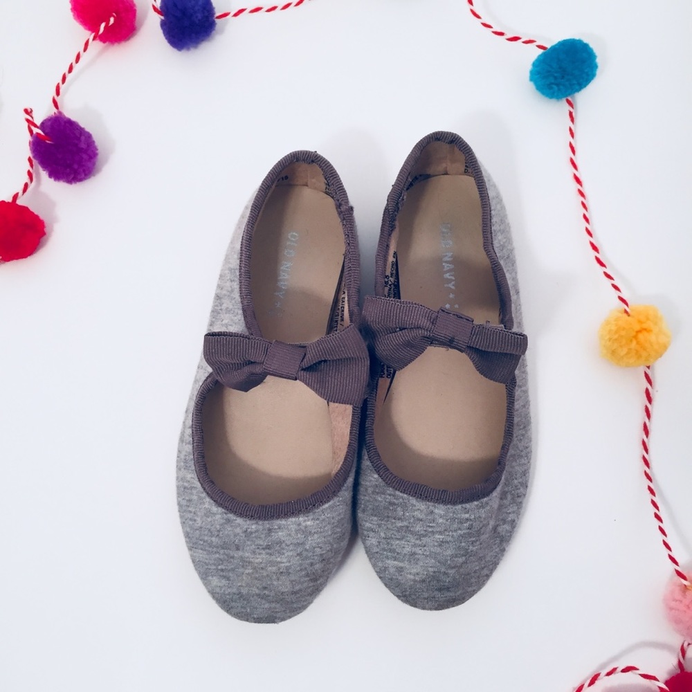 Girls Gray slip on shoes